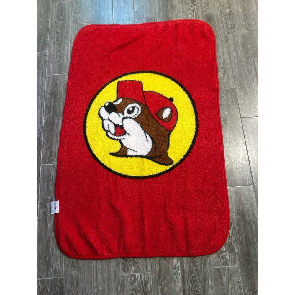 Buc-ees Beaver Logo Red Yellow Soft Fleece Throw Lap Baby Blanket Approx 59"x38"